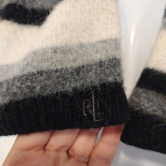 Lauren Ralph Lauren - Striped Lambswool Scarf - Picture 4 of 8